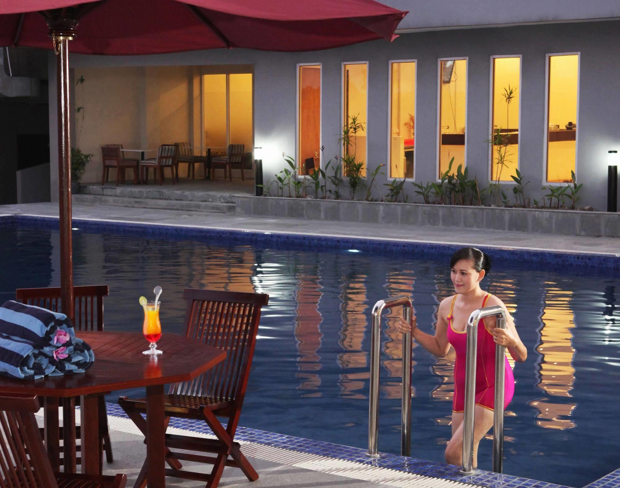 Swiss-Belinn パンカランブーン エクステリア 写真